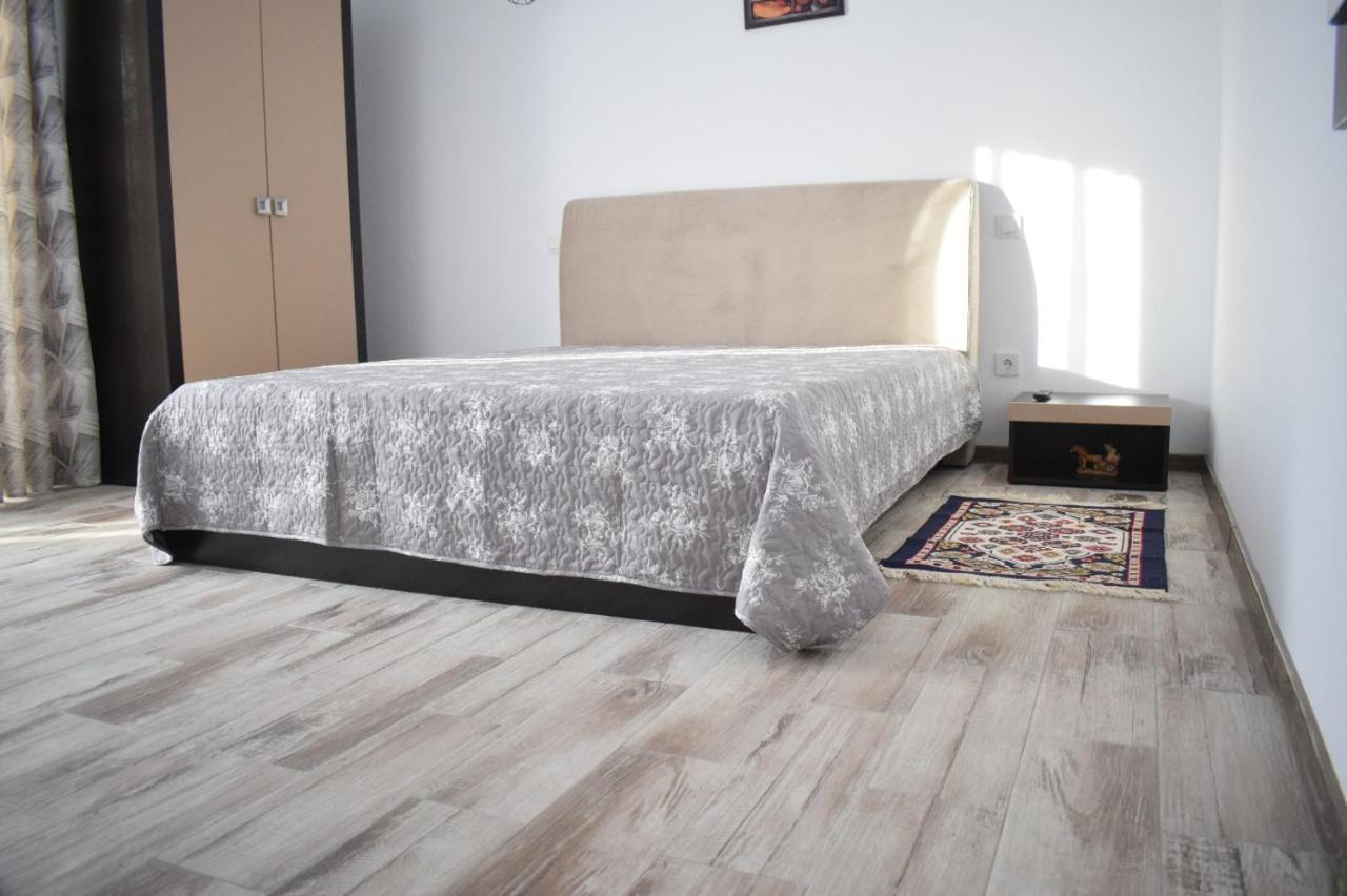 فندق Casa Dumitru Ceraşul المظهر الخارجي الصورة